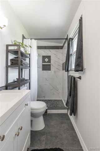 9513 Sappington Road, St Louis, MO 63126