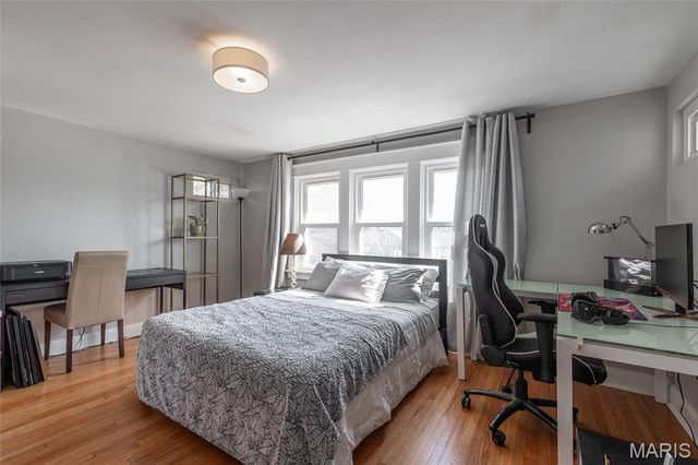 9513 Sappington Road, St Louis, MO 63126