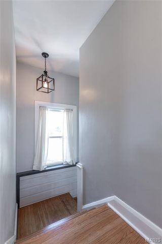 9513 Sappington Road, St Louis, MO 63126