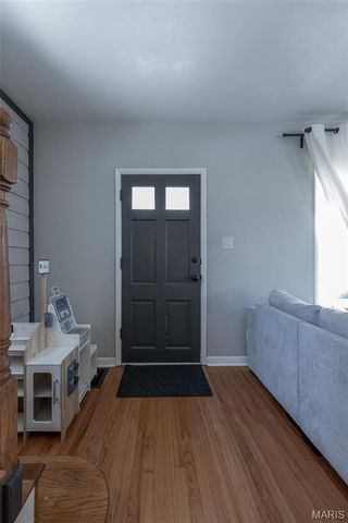 9513 Sappington Road, St Louis, MO 63126