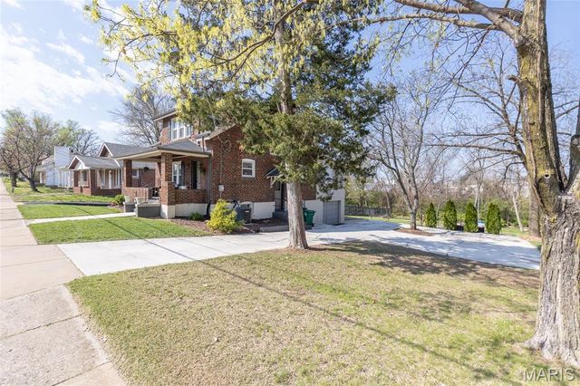 9513 Sappington Road, St Louis, MO 63126