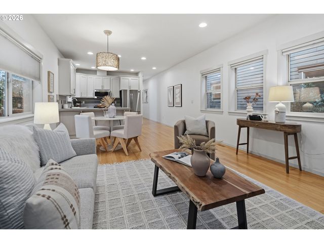 4720 N Commercial Ave, Portland, OR 97217