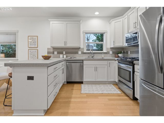 4720 N Commercial Ave, Portland, OR 97217