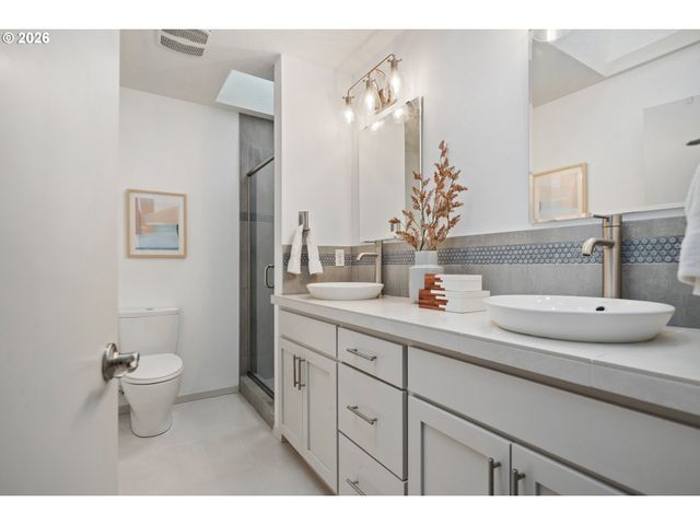 4720 N Commercial Ave, Portland, OR 97217