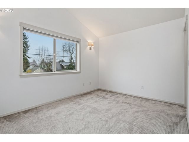 4720 N Commercial Ave, Portland, OR 97217