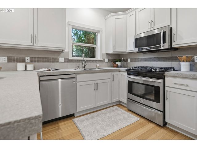 4720 N Commercial Ave, Portland, OR 97217