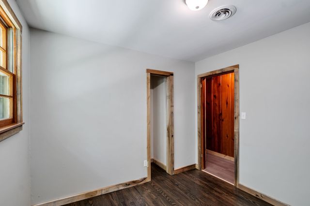 5940 Hassells Creek Ln, Lyles, TN 37098