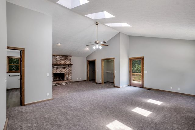 5940 Hassells Creek Ln, Lyles, TN 37098