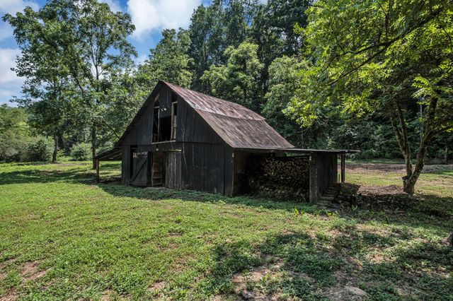 5940 Hassells Creek Ln, Lyles, TN 37098