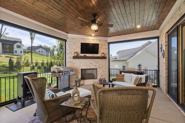 4712 Majestic Meadows Dr, Arrington, TN 37014