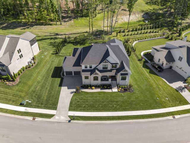 4712 Majestic Meadows Dr, Arrington, TN 37014