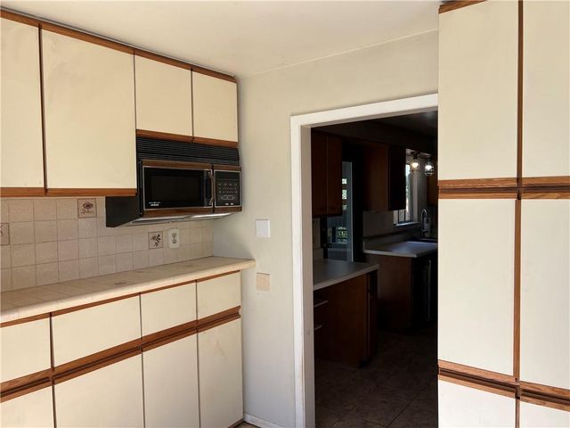 3318 Shady Oak Drive, Atlanta, GA 30340