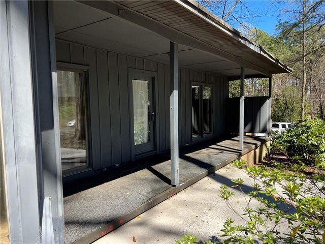 3318 Shady Oak Drive, Atlanta, GA 30340