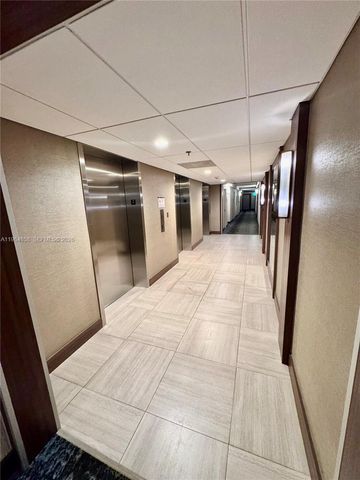 3731 N Country Club Dr 229, Aventura, FL 33180