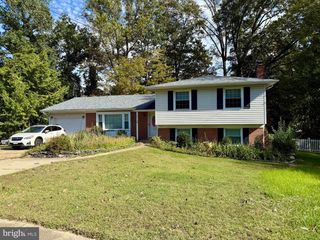 6419 CHARNWOOD ST, Springfield, VA 22152