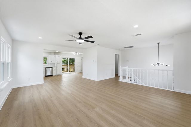 11330 Raven View Drive, Houston, TX 77067