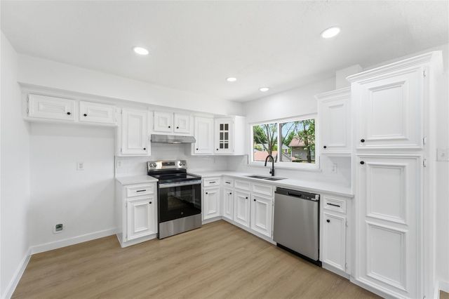 11330 Raven View Drive, Houston, TX 77067