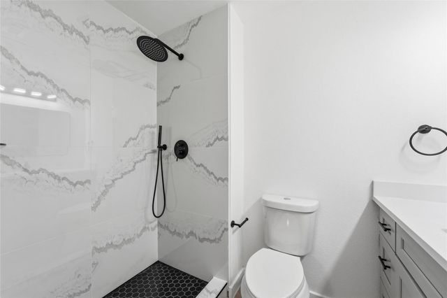 11330 Raven View Drive, Houston, TX 77067