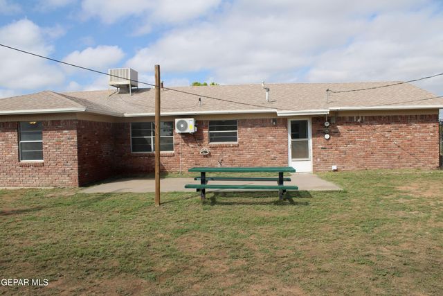 3518 GLASGOW Road, El Paso, TX 79925