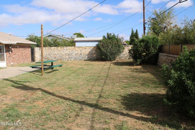 3518 GLASGOW Road, El Paso, TX 79925