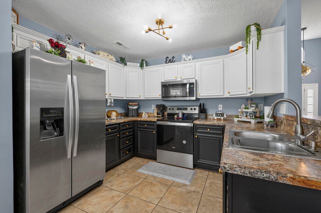452 Warren Springs Dr., Conway, SC 29527