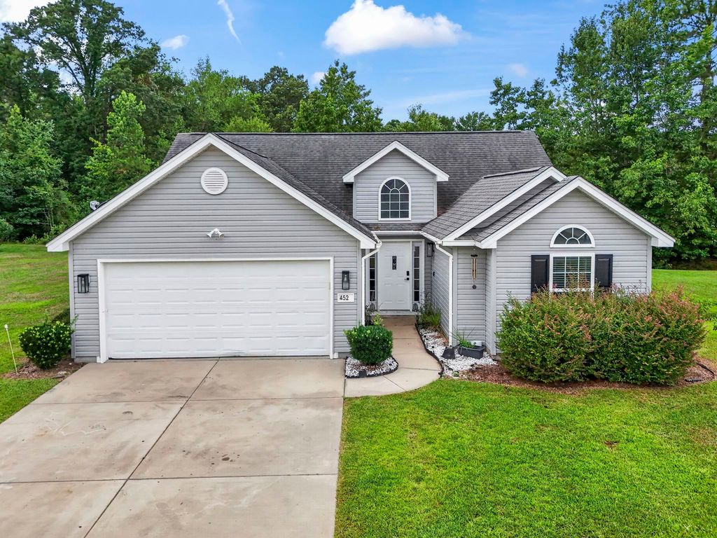 452 Warren Springs Dr., Conway, SC 29527