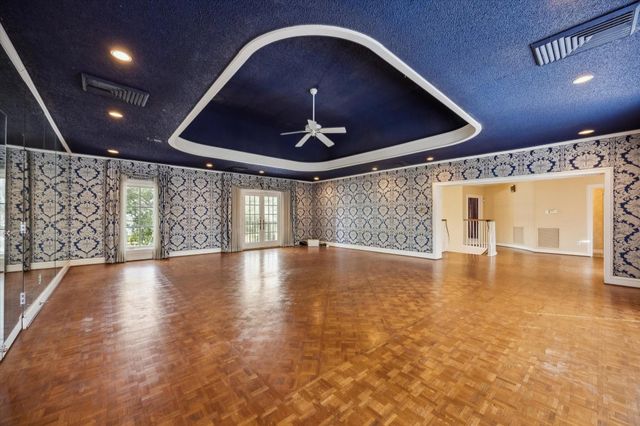 11405 Memorial Circle, Piney Point Village, TX 77024