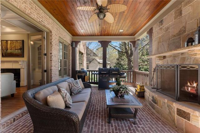 895 Crabapple Hill, Milton, GA 30004