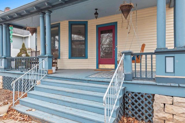 510 S VAN BUREN STREET, Green Bay, WI 54301