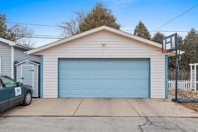 510 S VAN BUREN STREET, Green Bay, WI 54301