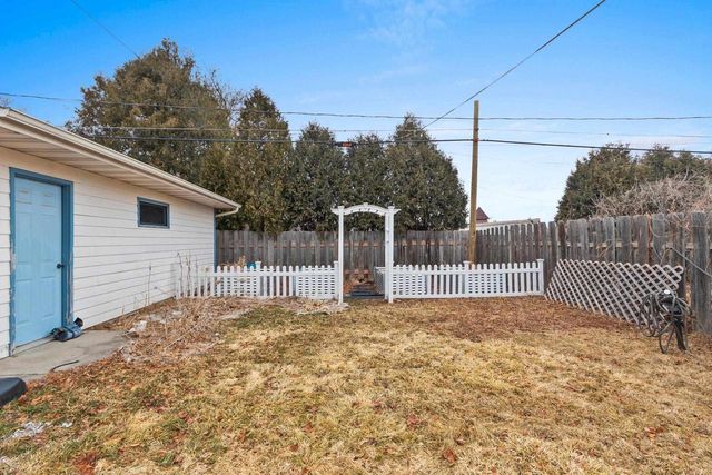 510 S VAN BUREN STREET, Green Bay, WI 54301