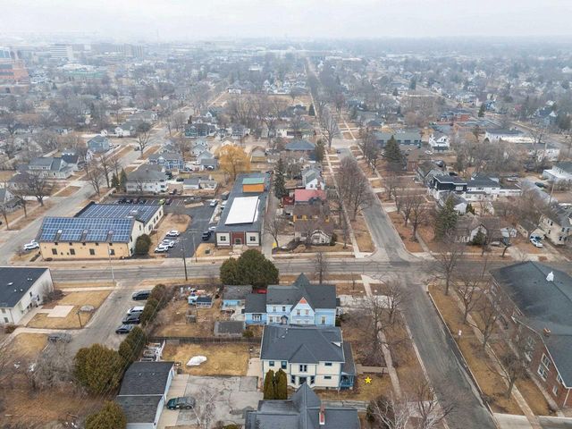 510 S VAN BUREN STREET, Green Bay, WI 54301