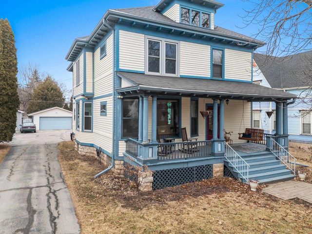 510 S VAN BUREN STREET, Green Bay, WI 54301