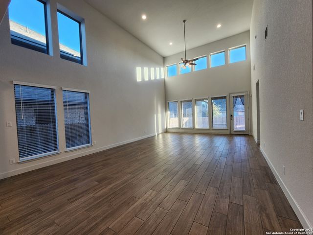 12510 Thrall, San Antonio, TX 78253