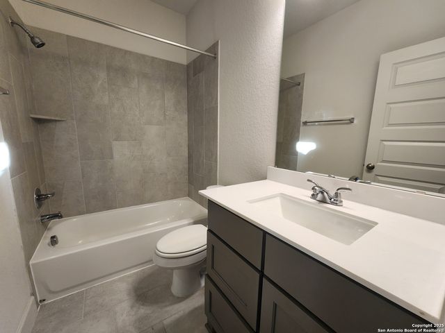 12510 Thrall, San Antonio, TX 78253