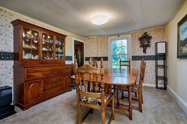 666 Montgomery Rd, Westfield, MA 01085