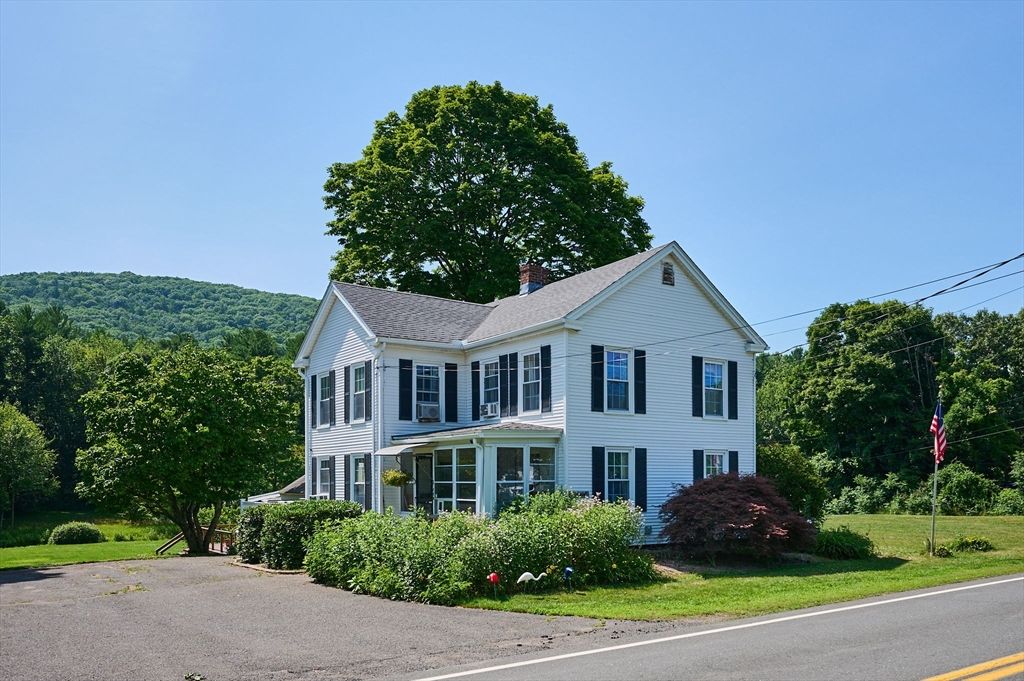 666 Montgomery Rd, Westfield, MA 01085