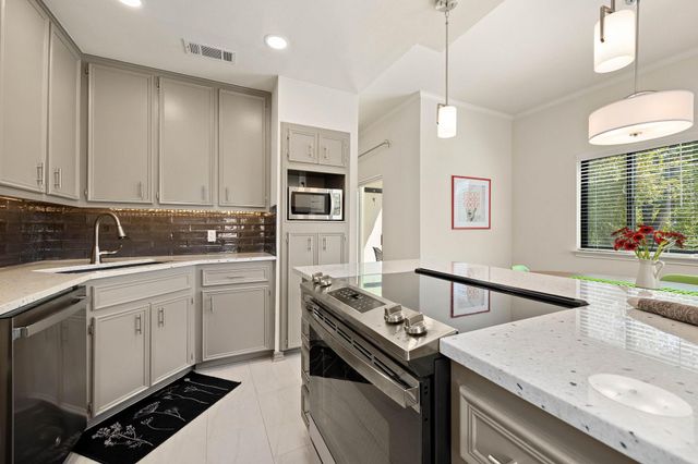2508 W 12th ST 205, Austin, TX 78703