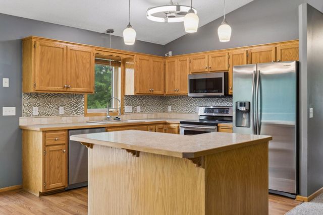 680 Lois Lane, Lino Lakes, MN 55014
