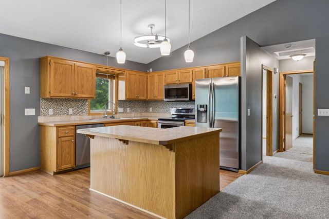 680 Lois Lane, Lino Lakes, MN 55014