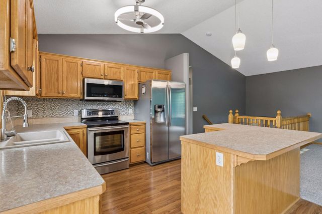 680 Lois Lane, Lino Lakes, MN 55014