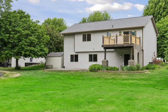 680 Lois Lane, Lino Lakes, MN 55014