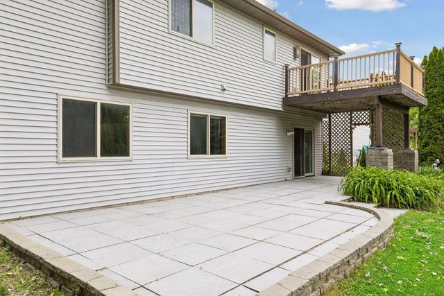 680 Lois Lane, Lino Lakes, MN 55014