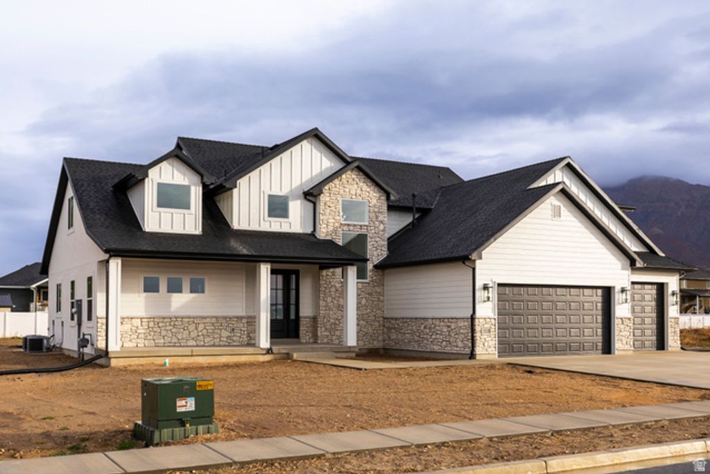 2508 W 3000 N, Farr West, UT 84404