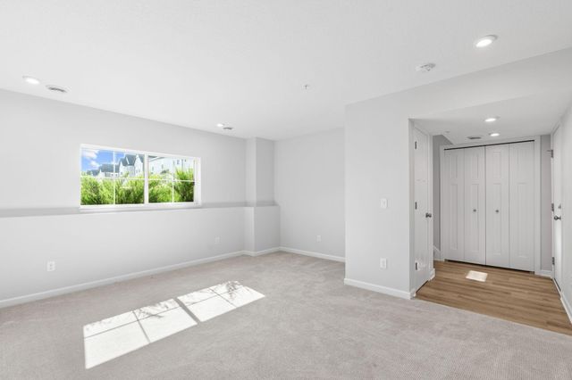 7614 Connie Lane, Inver Grove Heights, MN 55076