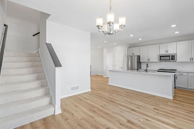 7614 Connie Lane, Inver Grove Heights, MN 55076