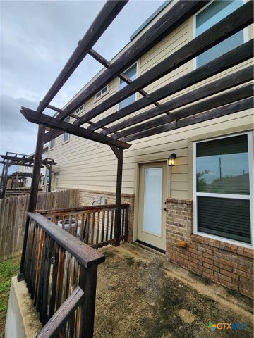 324 Untermaier Drive, New Braunfels, TX 78130