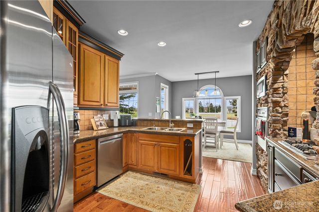 449 Island Green Way, Lynden, WA 98264