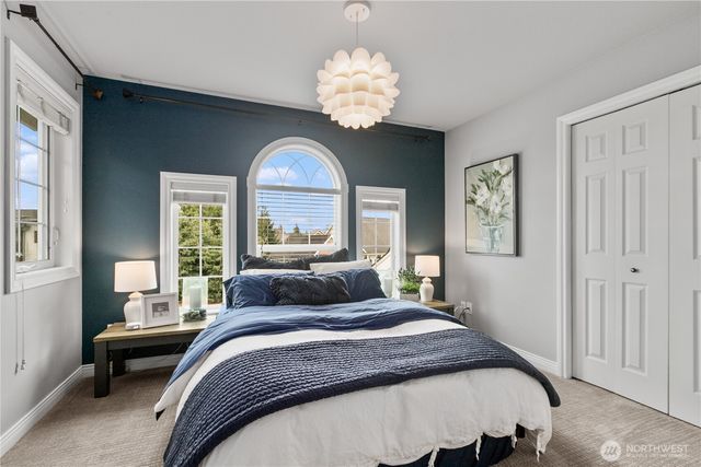 449 Island Green Way, Lynden, WA 98264