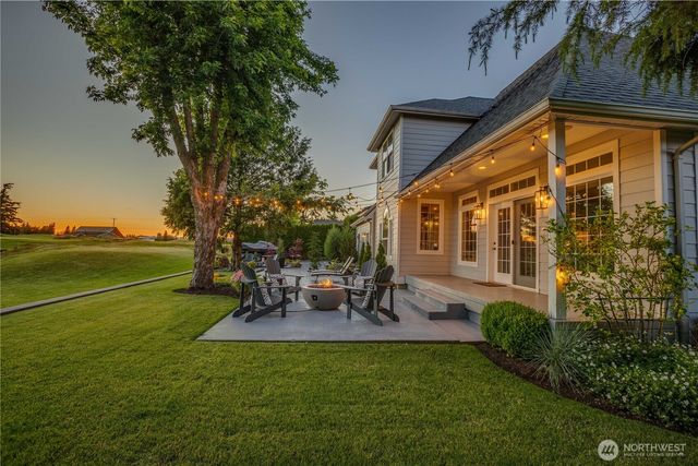 449 Island Green Way, Lynden, WA 98264
